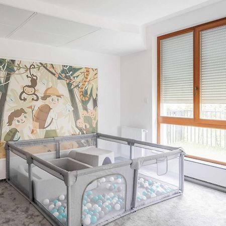 Apartment Sarmacka Wilanow With Parking, Sauna & Gym By Noclegi Renters Warszawa Eksteriør bilde