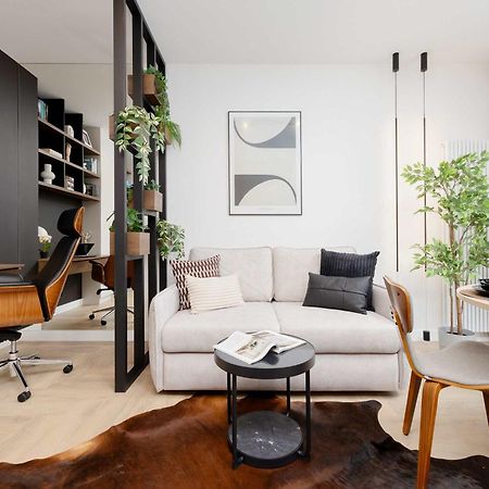 Apartment Sarmacka Wilanow With Parking, Sauna & Gym By Noclegi Renters Warszawa Eksteriør bilde